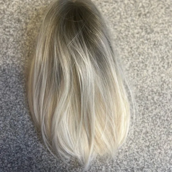 Bob wig - Picture 1 of 4